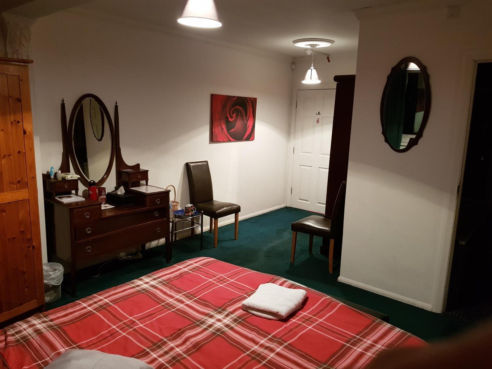 Oyo Guest House Ellipse Whetstone Dış mekan fotoğraf
