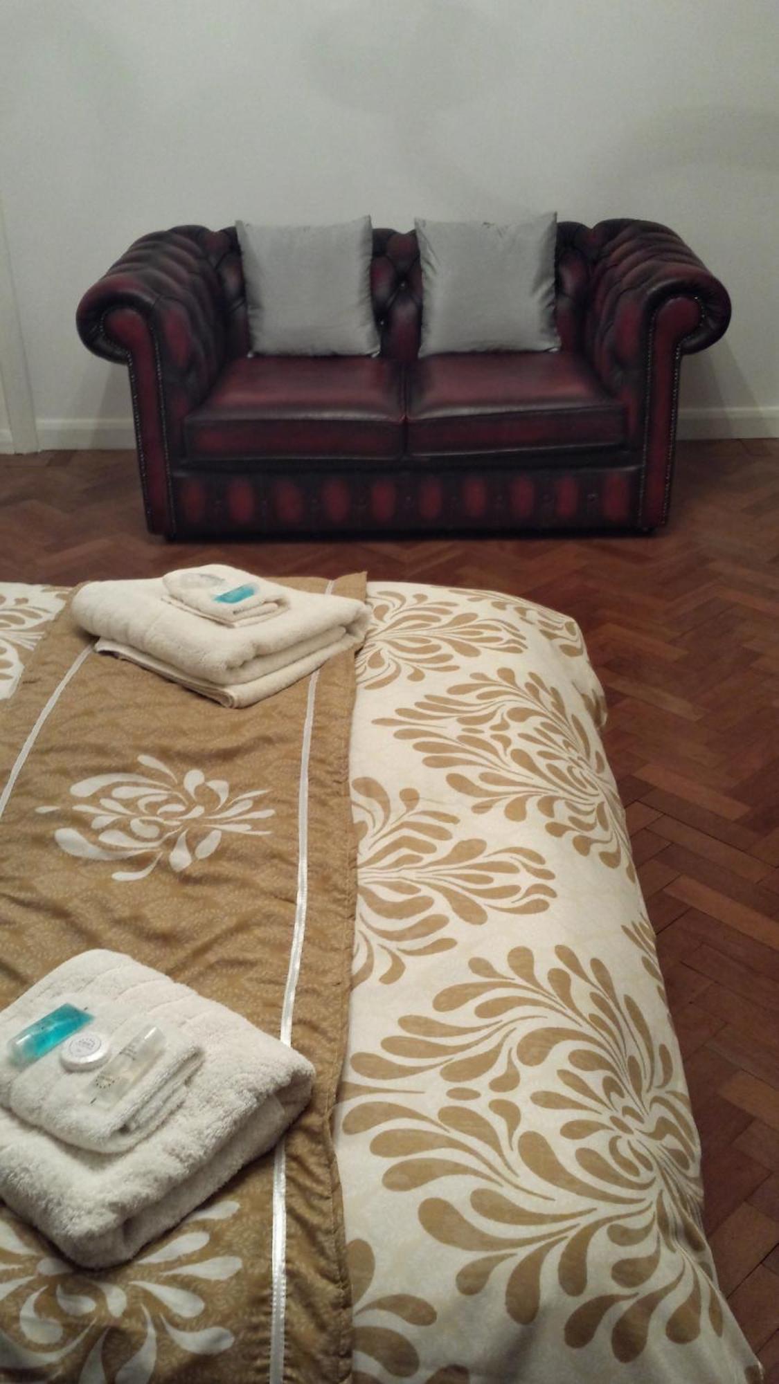 Oyo Guest House Ellipse Whetstone Dış mekan fotoğraf